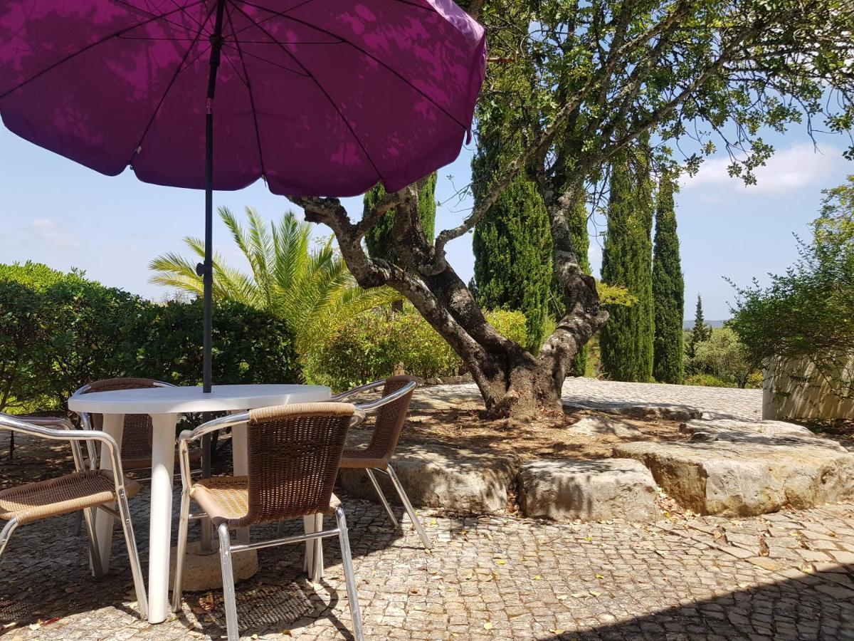 Monte-Bougainvillea Azinheiro Extérieur photo
